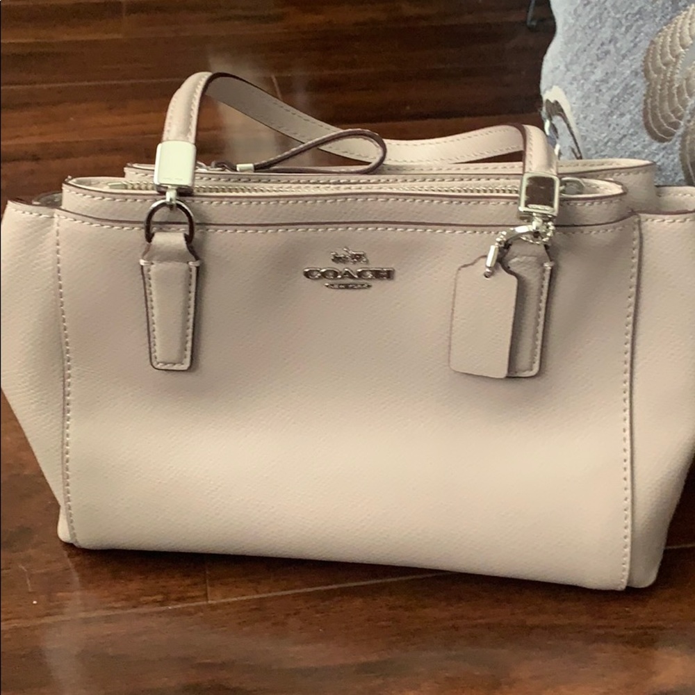 Coach Purse used once!!!!